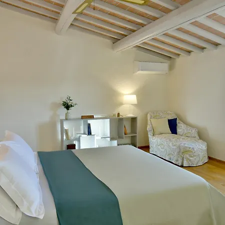 Casa La Pratellaccia 6&2, Emma