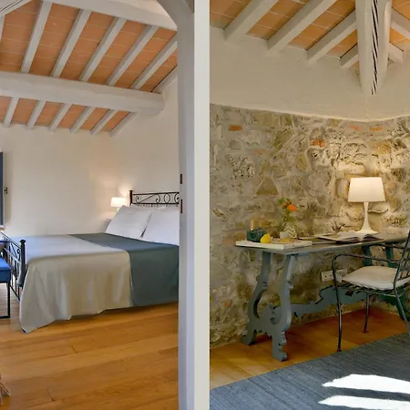 Casa La Pratellaccia 6&2, Emma *
